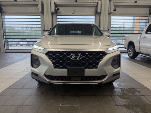 Used 2019 Hyundai Santa Fe SE AWD/4WD image 2