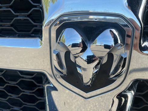 Used 2016 RAM 1500 Classic SLT image 23