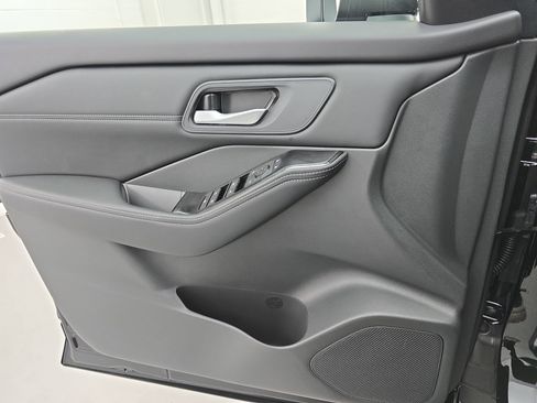 New 2026 Nissan Rogue SV image 26