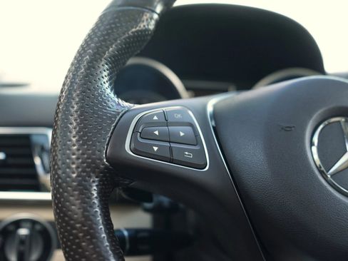 Used 2019 Mercedes-Benz GLE 400 4MATIC image 17