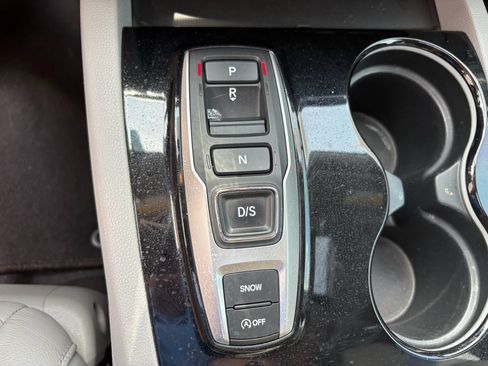 Certified 2022 Honda Pilot Touring image 24