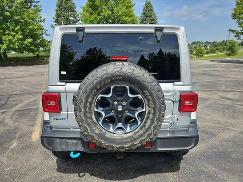 Used 2022 Jeep Wrangler Unlimited Rubicon 4xe w/ Cold Weather Group AWD/4WD image 5