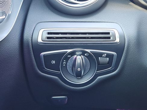 Used 2023 Mercedes-Benz C 300 Coupe image 31