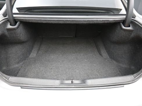 Used 2019 Dodge Charger R/T w/ Blacktop Package image 2