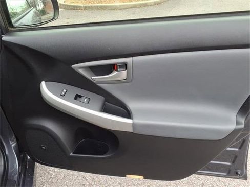 Used 2013 Toyota Prius Four image 20