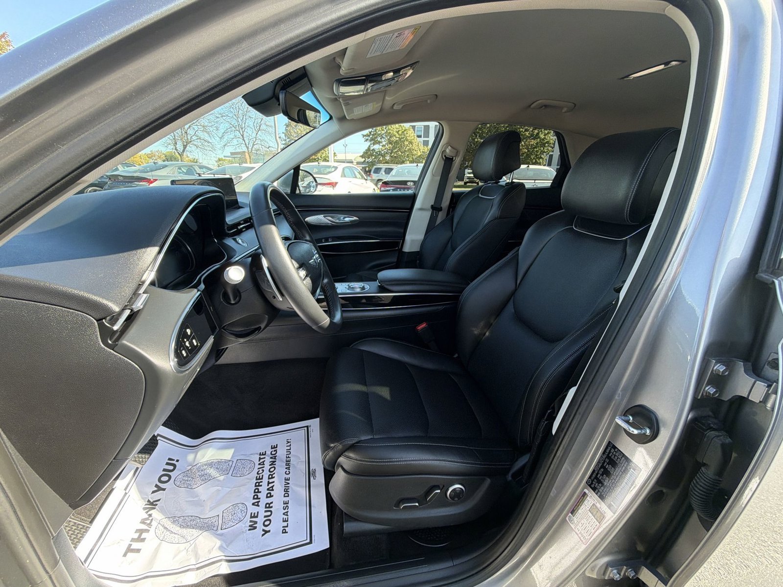 Used 2025 Genesis GV70 2.5T AWD/4WD image 12