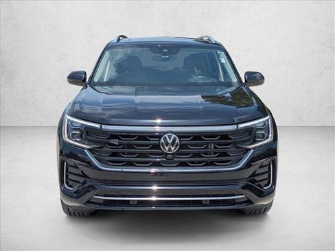 Used 2024 Volkswagen Atlas SEL Premium R-Line AWD/4WD image 2