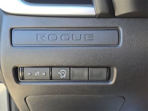Certified 2023 Nissan Rogue S image 29