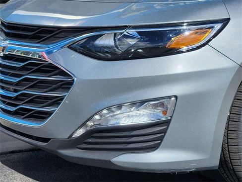 Used 2024 Chevrolet Malibu LT image 11