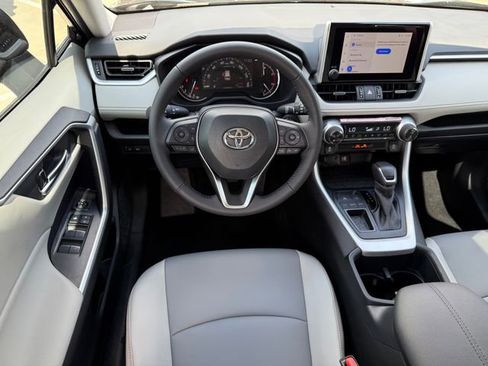 Used 2025 Toyota RAV4 XLE Premium image 26