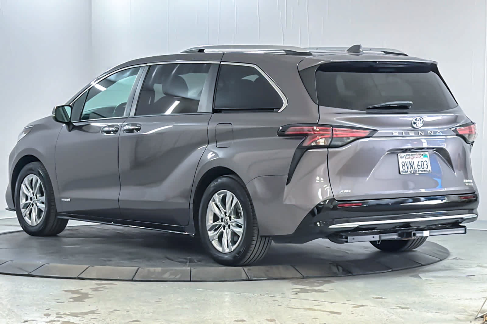 Used 2021 Toyota Sienna Limited AWD/4WD image 6