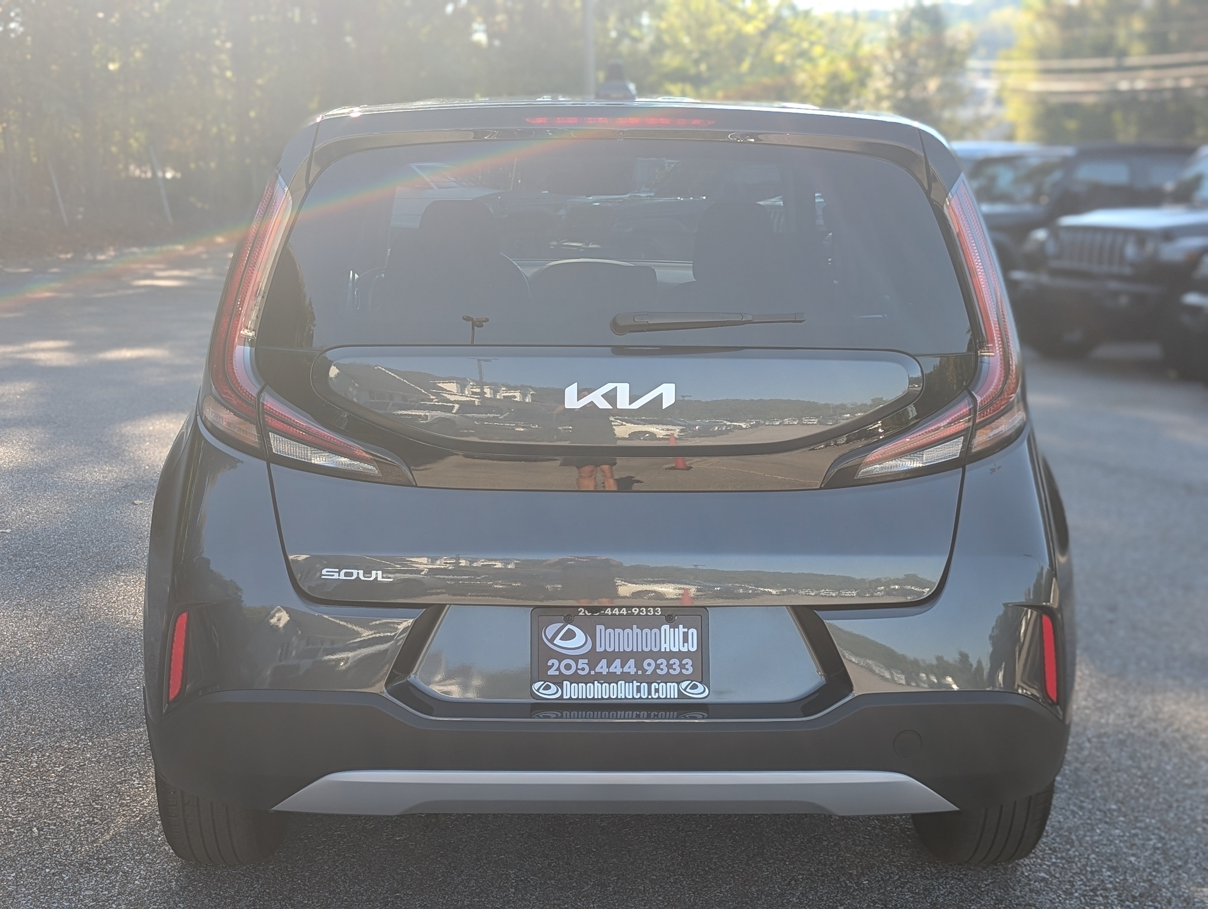 Used 2025 Kia Soul LX w/ LX Technology Package FWD image 8