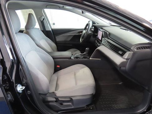 Used 2025 Toyota Camry LE w/ Convenience Package FWD image 34