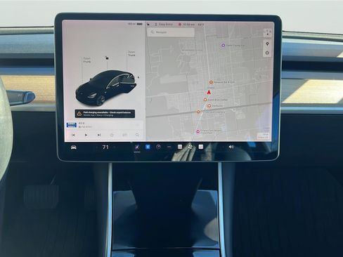 Used 2019 Tesla Model 3 Standard Range Plus image 10