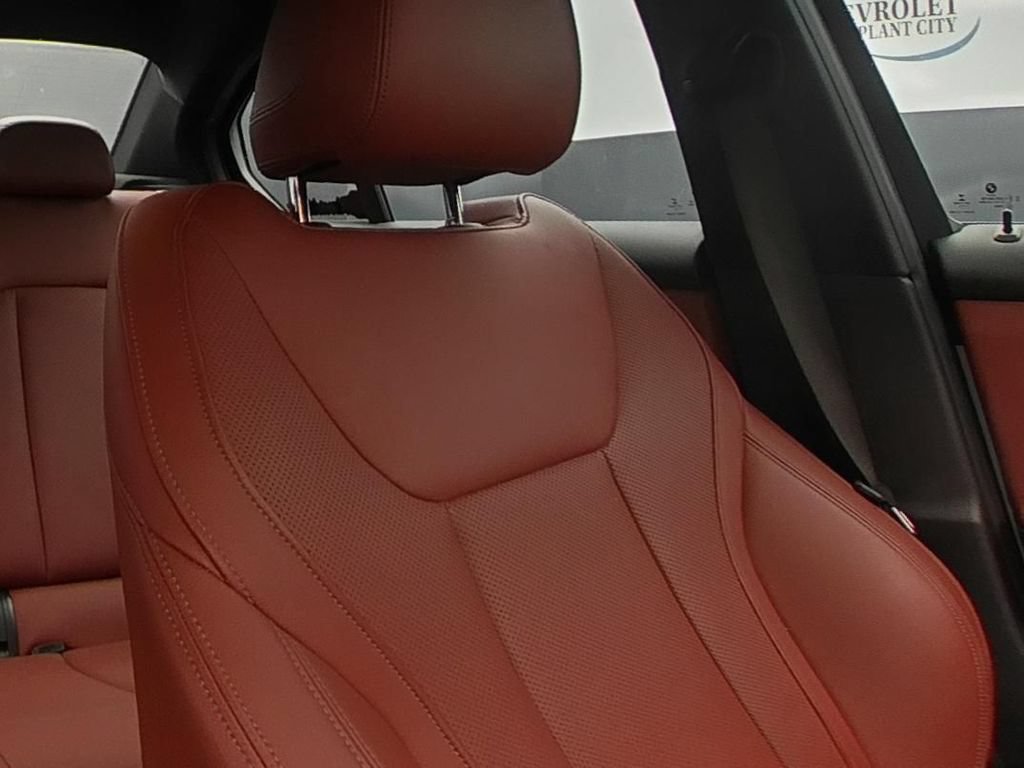 Used 2022 BMW M340i w/ Driving Assistance Package RWD image 11