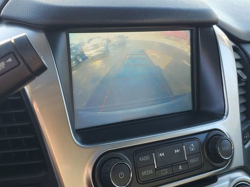 Used 2019 Chevrolet Tahoe LT image 19