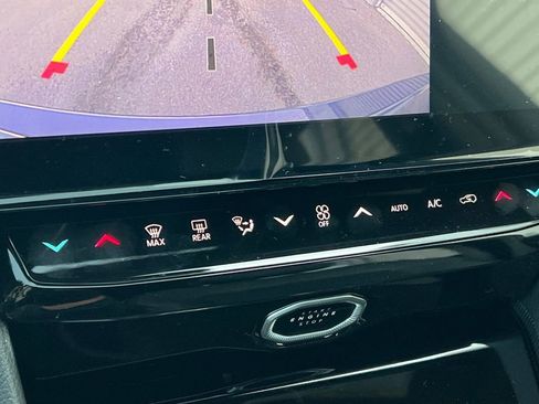 New 2026 Jeep Grand Cherokee Altitude image 21