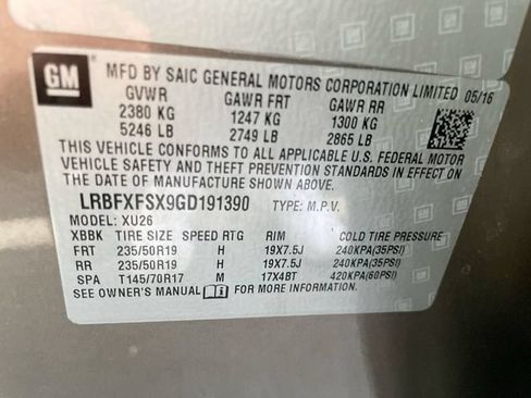 Used 2016 Buick Envision Premium AWD/4WD image 26