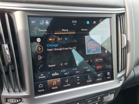 Used 2022 Maserati Levante Modena S image 18