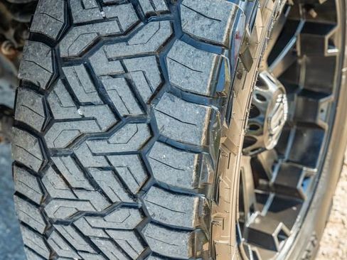 Used 2015 RAM 3500 Laramie w/ Cold Weather Group image 16