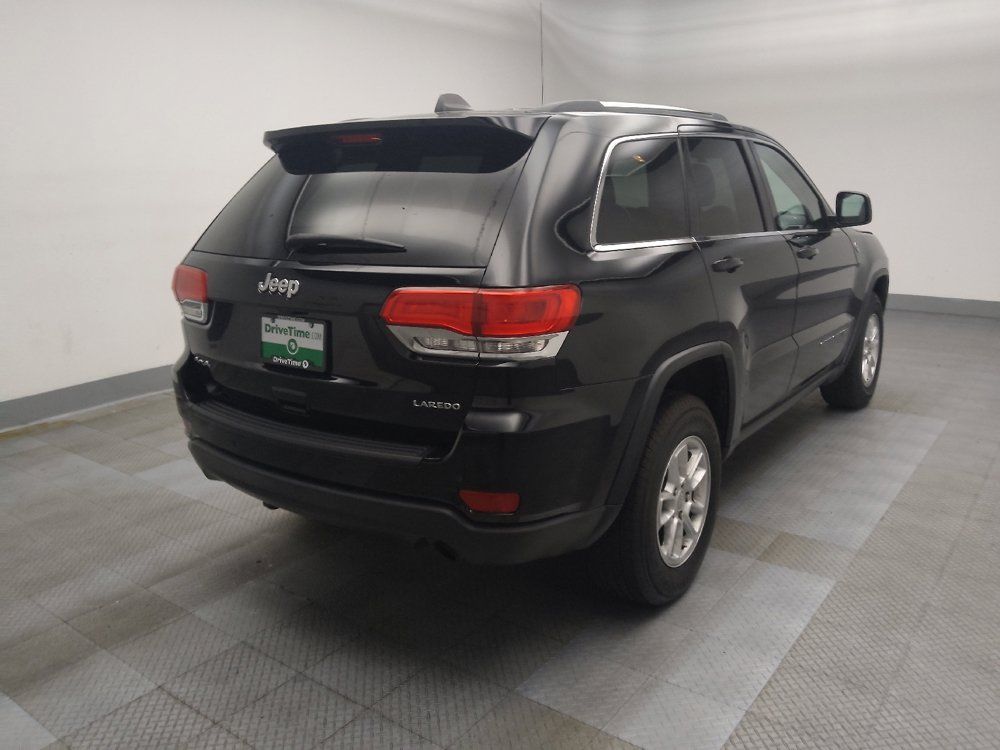 Used 2019 Jeep Grand Cherokee Laredo AWD/4WD image 9