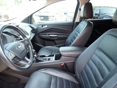 Used 2017 Ford Escape SE w/ SE Leather Comfort Package AWD/4WD image 18
