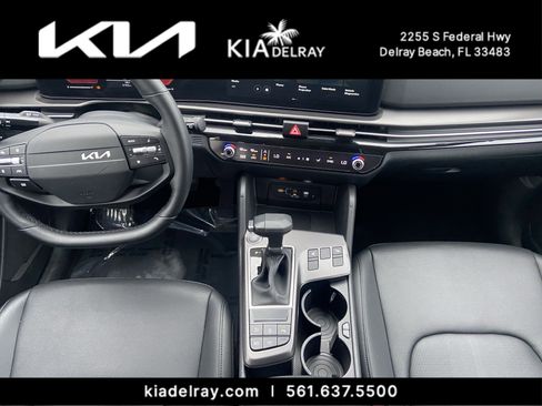 Used 2026 Kia Sportage EX w/ EX Panorama Roof Package image 12
