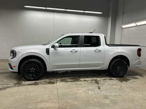 New 2026 Ford Maverick Lobo AWD/4WD image 2