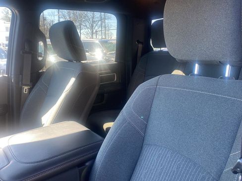 Used 2020 RAM 2500 Big Horn w/ Level 2 Equipment Group image 9