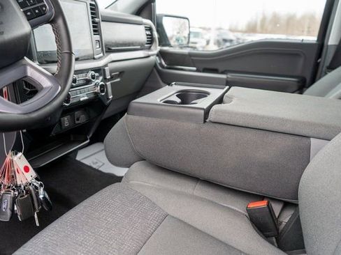 Used 2025 Ford F150 XLT w/ Equipment Group 301A Standard image 17