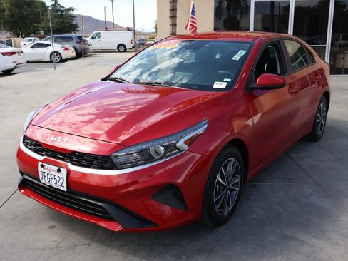 Used 2023 Kia Forte LXS image 8