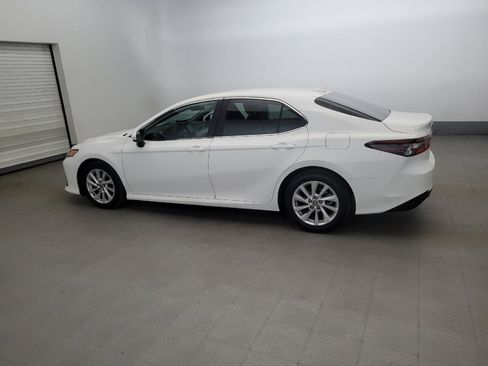 Used 2023 Toyota Camry LE image 3