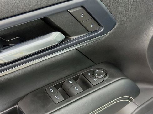 Used 2025 GMC Terrain Elevation AWD/4WD image 19