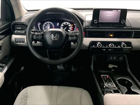 Used 2023 Honda Pilot LX image 18