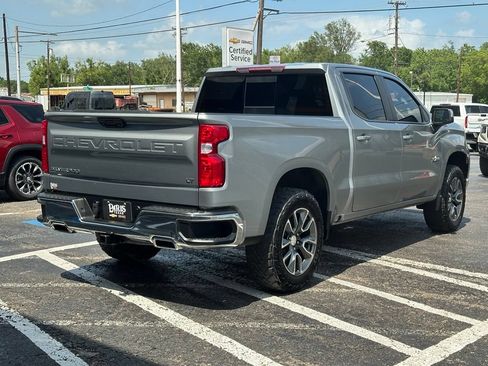 Used 2023 Chevrolet Silverado 1500 LT AWD/4WD image 7