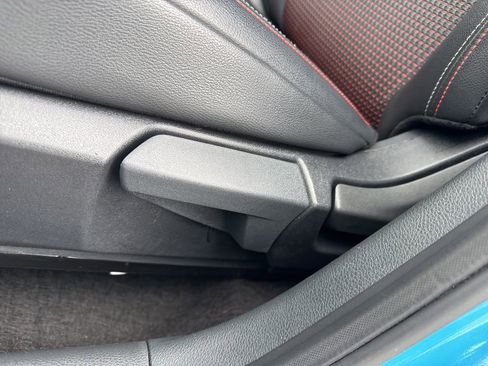 Used 2025 Nissan Kicks SR image 7