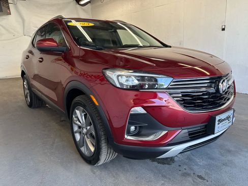 Used 2023 Buick Encore GX Essence w/ Experience Buick Package image 4