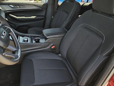 New 2026 Jeep Grand Cherokee L Laredo image 16