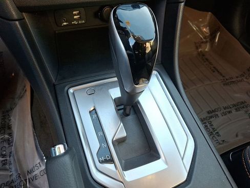 Used 2023 Subaru Crosstrek 2.0i Premium image 14