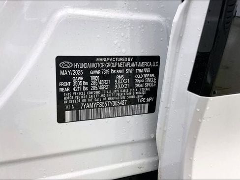 New 2026 Hyundai Ioniq 9 Calligraphy image 18