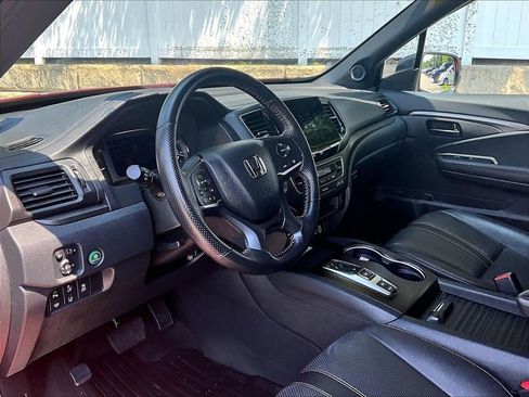 Used 2023 Honda Passport TrailSport image 8