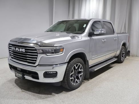 Used 2025 RAM 1500 Laramie AWD/4WD image 6