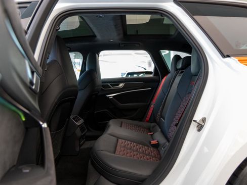 Used 2025 Audi RS 6 performance image 83