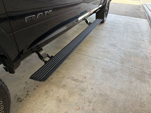 Used 2026 RAM 2500 Limited AWD/4WD image 21