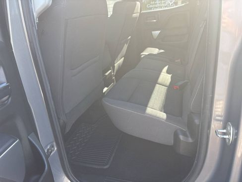 Used 2017 Chevrolet Silverado 1500 LT AWD/4WD image 6