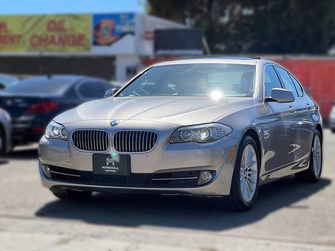 Used 2013 BMW 535i Sedan RWD image 3