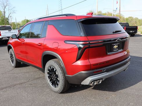 New 2026 Chevrolet Traverse Z71 w/ Driver Confidence Package AWD/4WD image 3