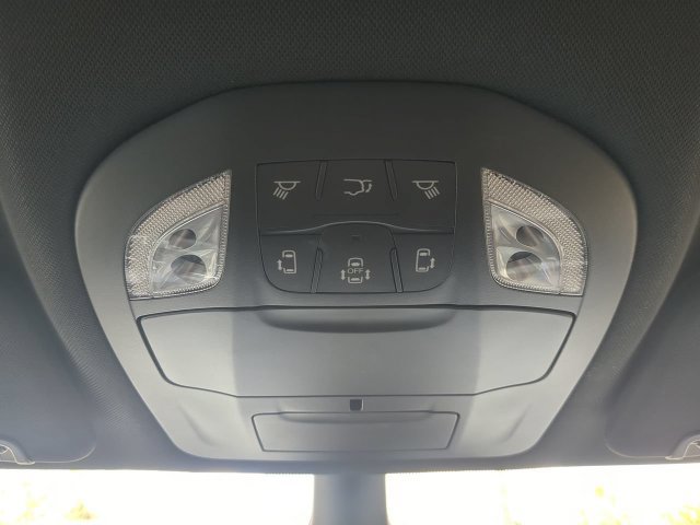 Certified 2026 Chrysler Pacifica Select FWD image 24