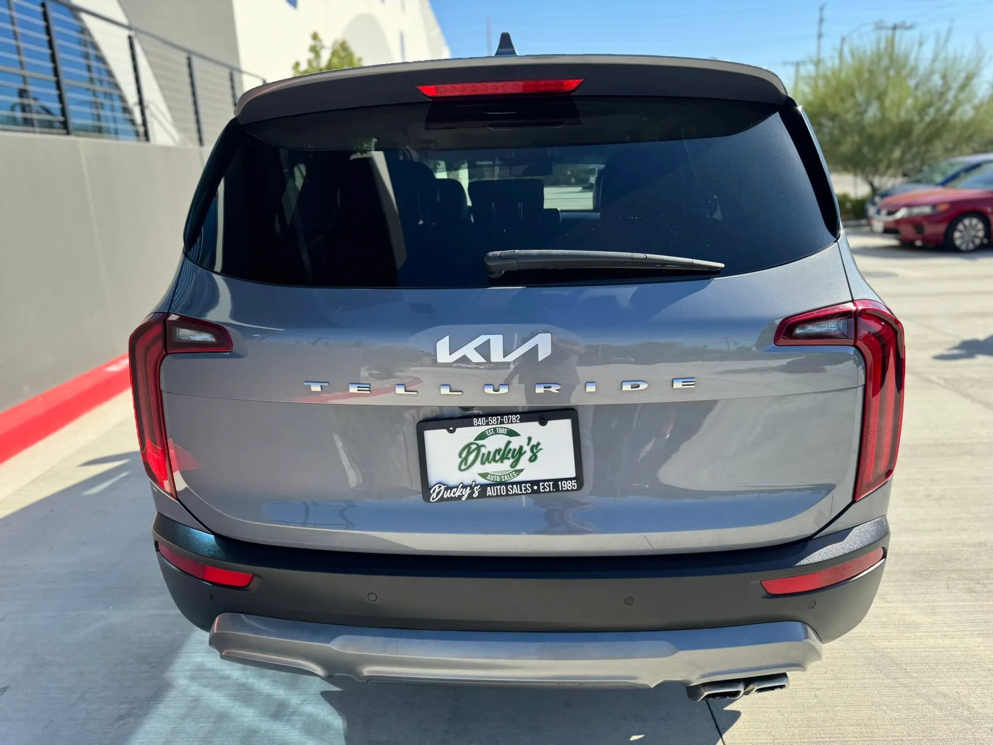 Used 2022 Kia Telluride S FWD image 13