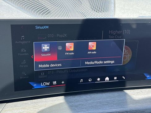 Used 2025 BMW M440i RWD image 15